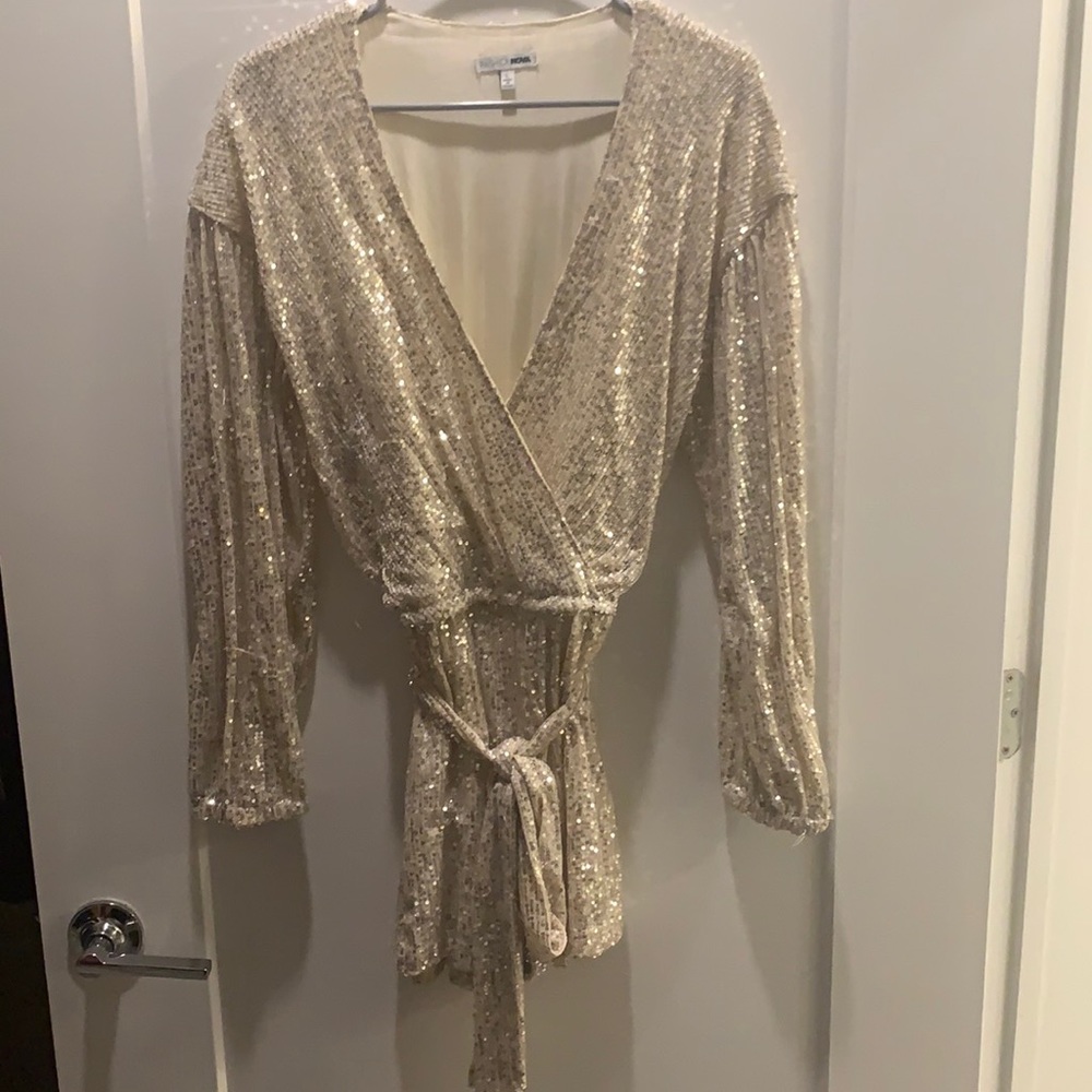 Fashion Nova, Gold sequins romper